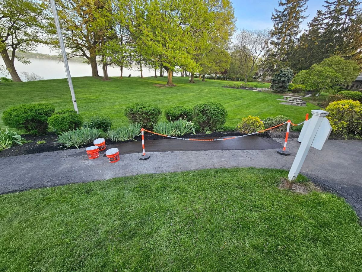 Sealcoating for Victory Driveway Sealcoating in Corning, NY