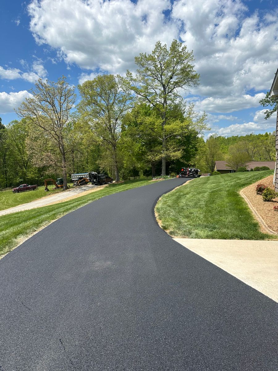 Asphalt Driveways for James R Carter Paving in Roanoke, VA