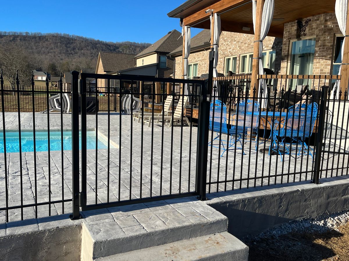 Iron Fencing for Modern Metalworks LLC in Knoxville, TN