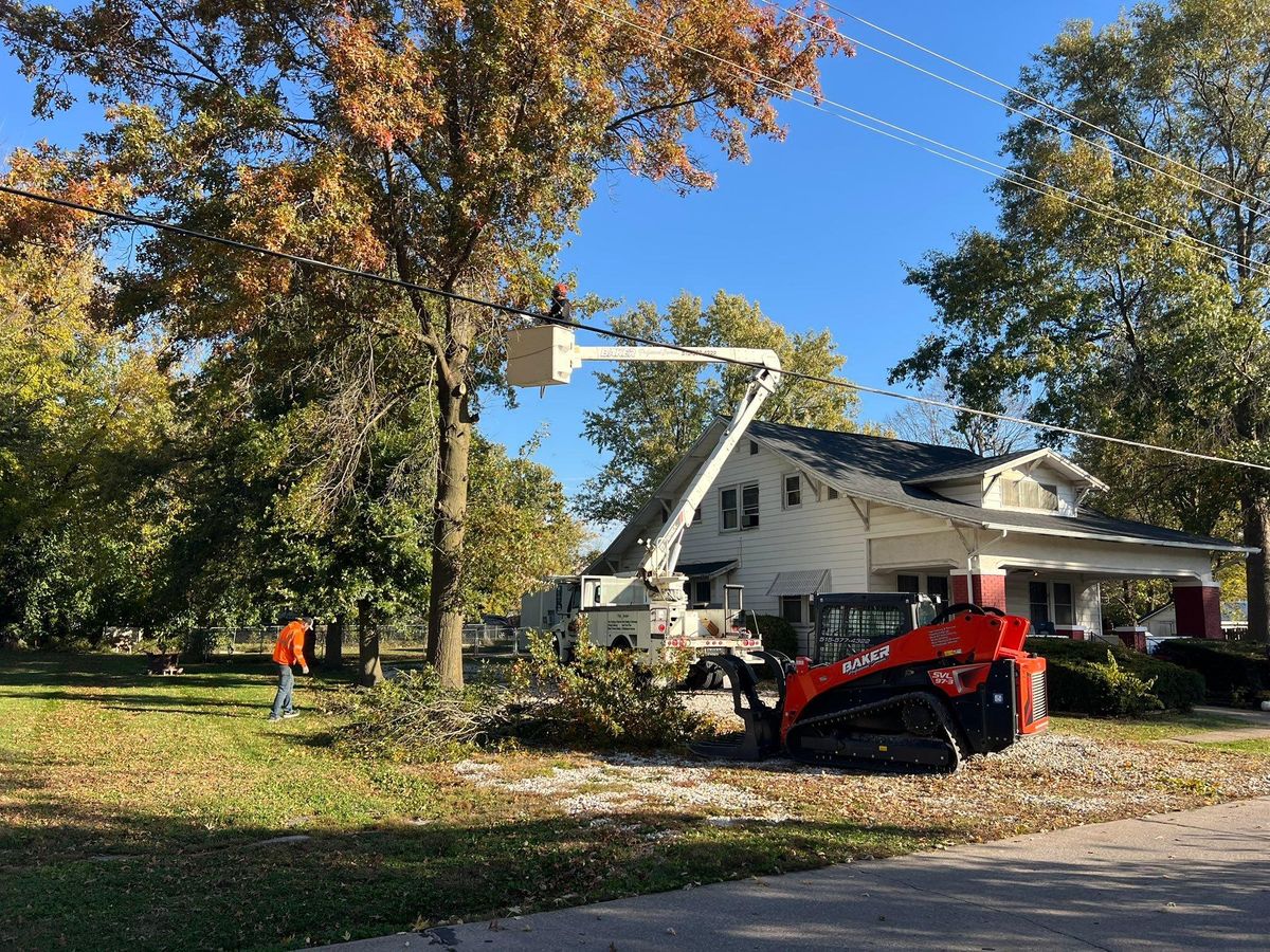 All Skidloader Services for Baker Professional Services LLC in Shelbina, MO