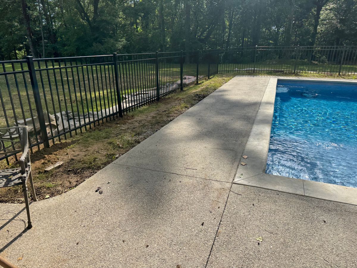 Ornamental Aluminum/Steel Fence for Manning Fence, LLC in Hernando, MS