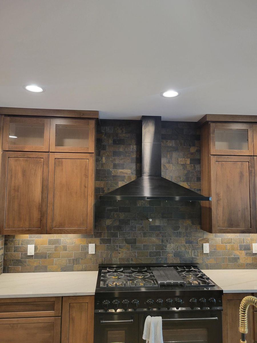 Kitchen Backsplash Tiling for Goldberg Tile & Stoneworks in Belfair, WA