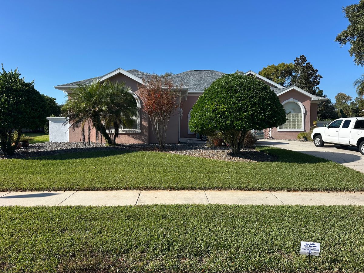 Lawn Spraying for Garrison Pest Control Inc in North Weeki Wachee, FL