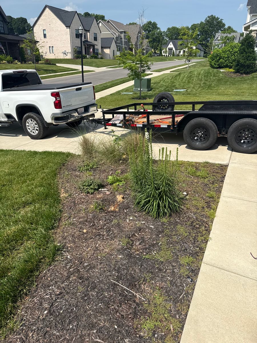 Mowing for Southern Hardscape’s & Landscaping in White House, TN