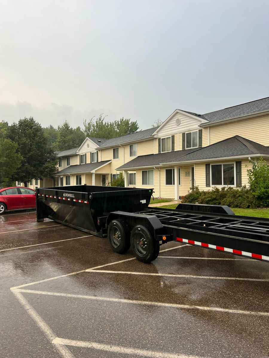 Hauling for MI Dumpster Rentals LLC in Bangor, MI