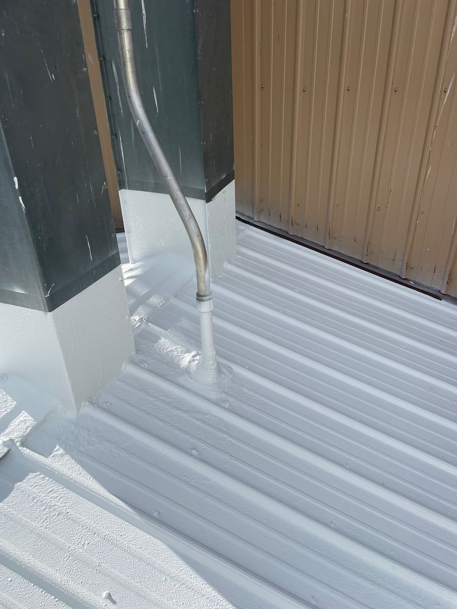 Commercial Roof Repairs for Miller & Kemp Contracting in Bloomfield, IN