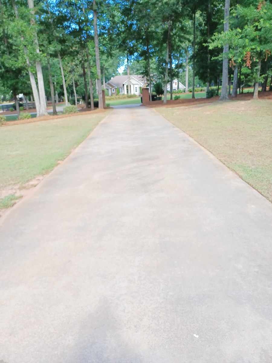 Driveways & Sidewalks for RH Strictly Business Auto Detailing and Pressure Washing in Warner Robins, GA