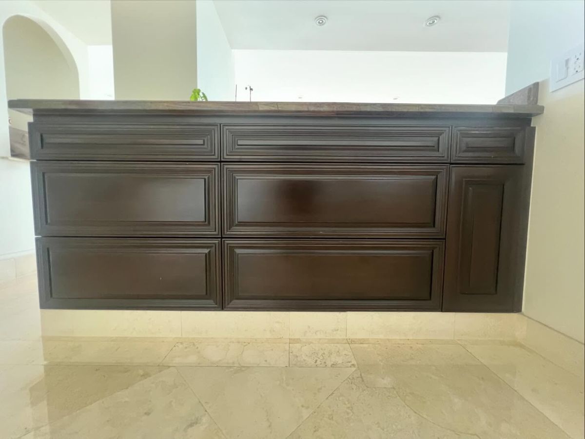 Kitchen and Cabinet Refinishing for J & J Refinishing in Fort Lauderdale,  FL