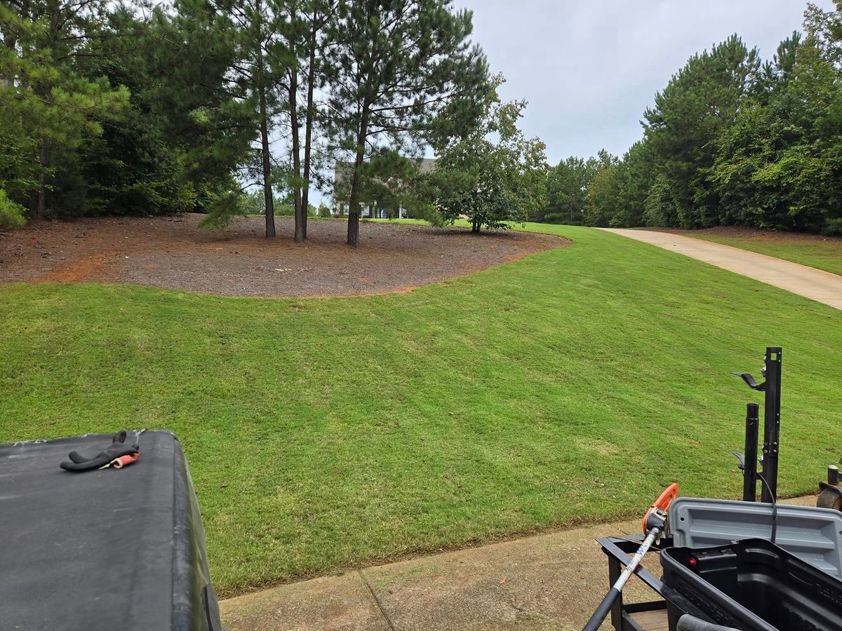 Mowing for Fresh Cut Yard & Lawn Care LLC in Forsyth, GA