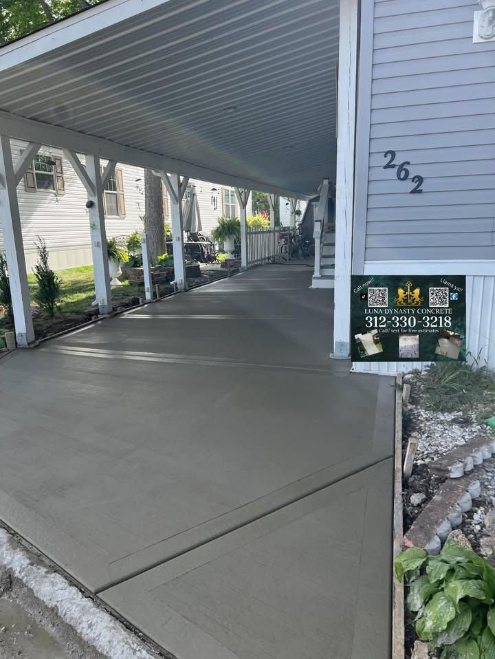 Sidewalk Installation for Luna Dynasty Concrete in Chicago, IL