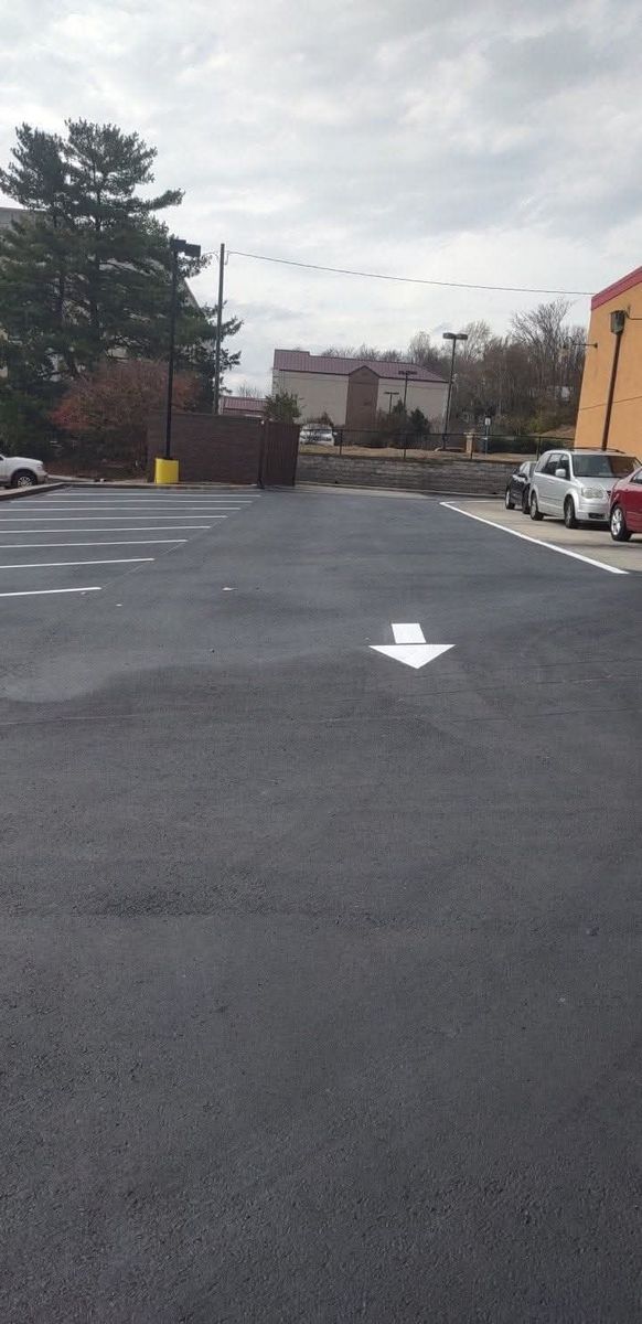 Sealcoating for Stripe A Lot in Knoxville, TN