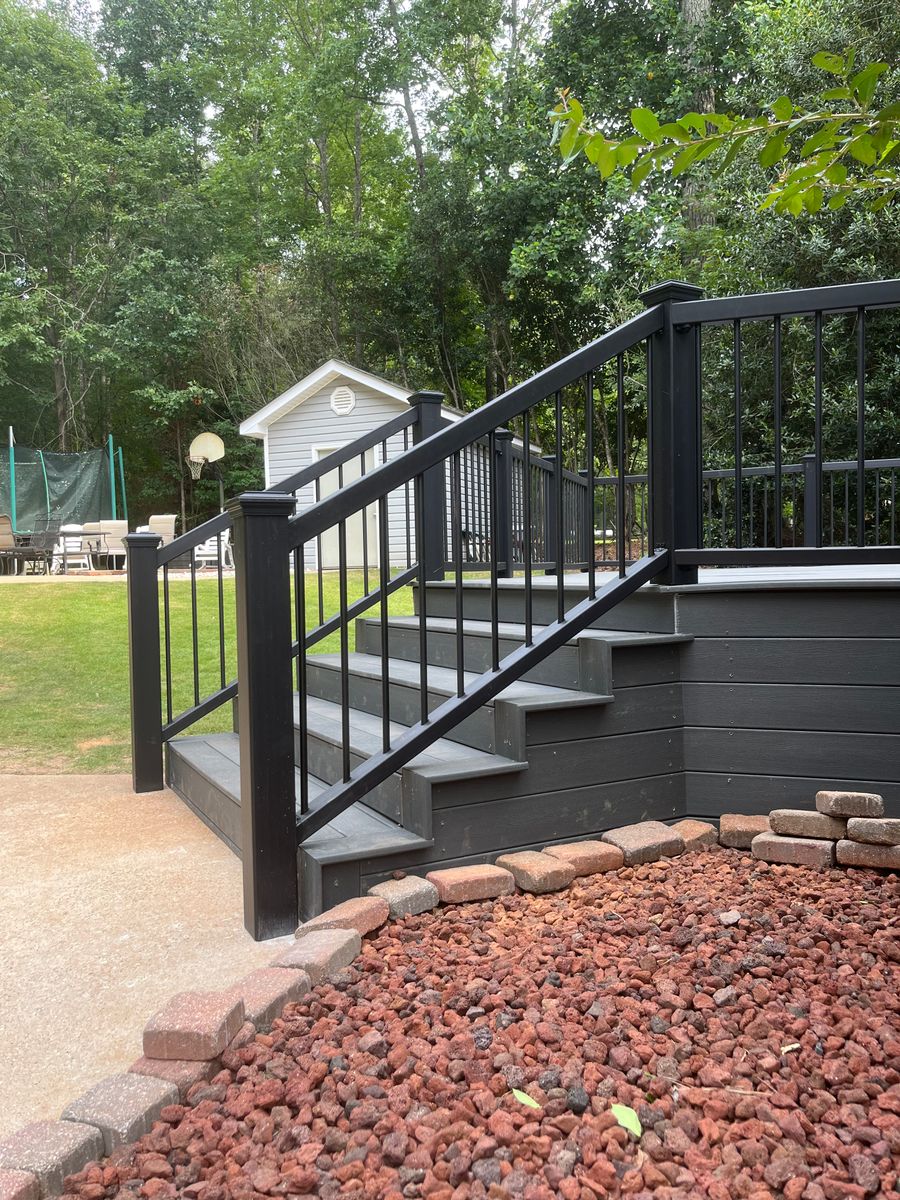 Fencing & Handrails for DC Exteriors in Savannah, GA
