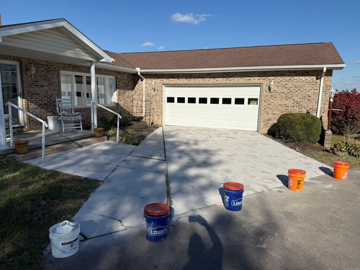 Driveways & Sidewalks for Whitfield Concrete Construction in Solsberry, IN