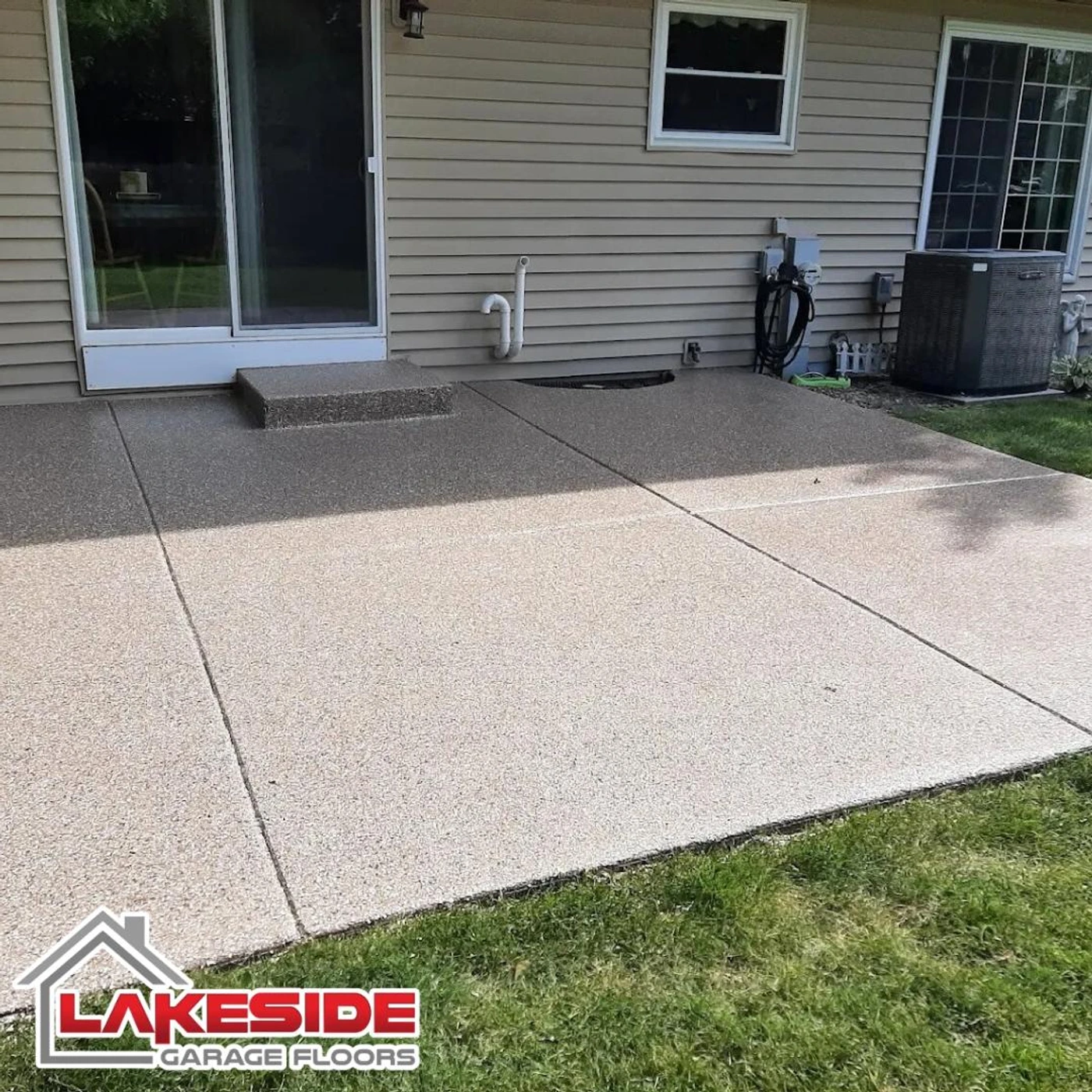 Polyaspartic flake patio floor coating