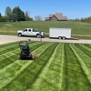 We will help keep your lawn healthy and looking in its best shape. Our knowledgeable and experienced staff provides top-notch service that is sure to leave your lawn looking its best.  for Transforming Landscaping & Tree Service in Bowling Green, KY