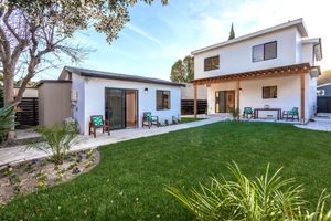 Expand your living space with custom Residential Home Additions designed for comfort, function, and value. We create seamless guest additions that match your home beautifully while meeting your family’s needs. for 7J Facility Services in Houston, TX