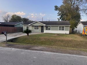 Our Home Softwash service is a safe and effective way to clean the exterior of your home. We use a low-pressure wash to remove dirt, dust, and mildew from your home without damaging the paint or siding. for E&E Pressure Washing Service, L.L.C. in Houston, TX