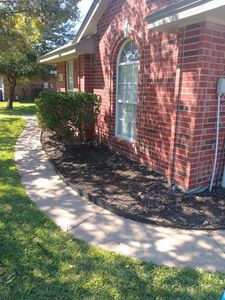 We offer tree hedge trimming services to help keep your shrubs and hedges looking neat, tidy, and healthy. for Emergency Yard Care LLC in Waxahachie, TX