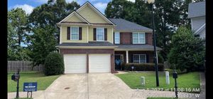 We offer quality siding installation services to protect your home from the elements and improve its curb appeal. for Riddle Contracting in North Metro Atlanta, GA