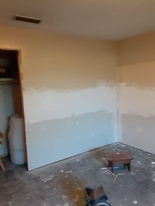 Enhance your home's appeal with our comprehensive painting and staining services, expertly applied to breathe new life into walls and ceilings while ensuring a seamless finish for all your drywall needs. for Creative Contracting in Beaumont, TX