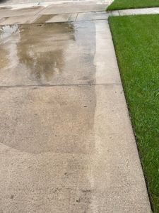 We offer professional concrete cleaning services to homeowners, using powerful pressure washing and soft washing techniques to remove dirt, grime and stains. for Alpha Pressure Wash in Rochelle, Illinois