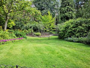 Our expert mowing service provides homeowners with a professional and efficient solution to maintain their lawns, ensuring we always look immaculate and well-manicured. for Green Lawn Care in Ambler, PA