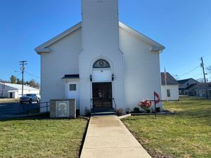 Our commercial cleaning service is the perfect solution for businesses that need their property cleaned and and washed. Our team of experienced professionals uses safe and effective methods to clean every nook and cranny, leaving your business looking its best. for Central KY Pressure Washing in Richmond, KY