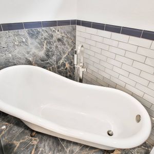 Transform your master bathroom into a luxurious, functional retreat with our expert remodeling services. Homeowners searching kitchen remodeling near me trust us for quality craftsmanship, personalized design, and seamless construction. for Cincero Homes in Dallas, TX