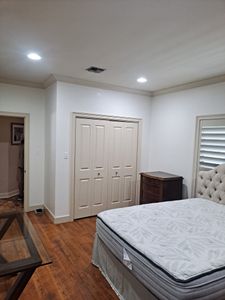 Our Interior Painting service is a quick, affordable way to give your home a fresh new look. We use high quality paints and materials, so you can be sure your project will last. for Hollier's Painting in Lafayette, LA