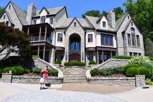 Our concrete cleaning service is a safe and effective way to clean concrete surfaces. Our experienced professionals use the right equipment and techniques to clean your driveway, patio, or other concrete surface. for Oakland Power Washing in Clarksville, TN