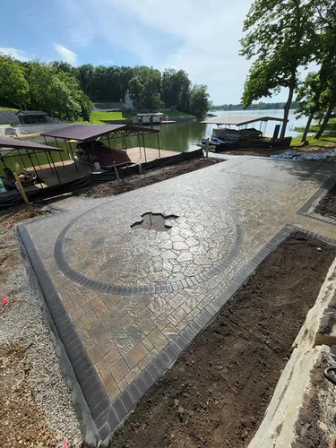 Fall and Spring Clean Up for Viking Dirtworks and Landscaping in Gallatin, MO