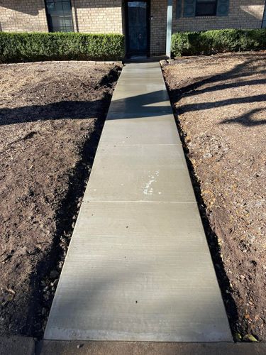 Sidewalk Installation for Aguayo Concrete in Waxahachie, TX