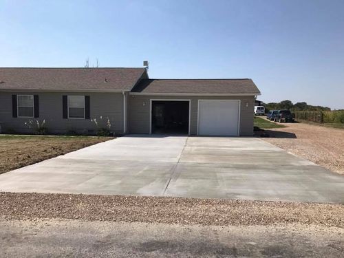 Driveways, Patios, Sidewalks, Firepits for Custom Concrete Enterprises in Springfield, IL