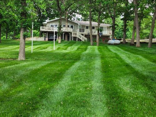 Mowing for Viking Dirtworks and Landscaping in Gallatin, MO