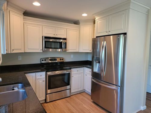 Kitchen and Cabinet Painting for Sea Spray Cabinet Painting in Hampstead, NC