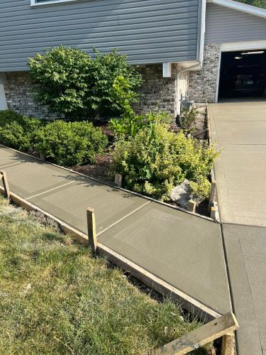 Sidewalk Installation for Luna Dynasty Concrete in Chicago, IL