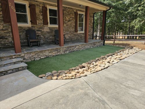 Artificial Turf for D&D Unlimited Landscaping in Hartwell, GA