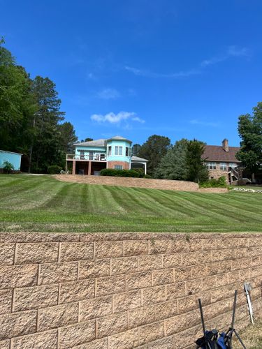 Lawn Maintenance for Lakeside Lawncare in Cross Hill, SC