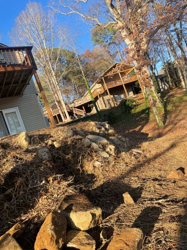 Tree Removal for Rosales Landscaping LLC in Lake Gaston, North Carolina