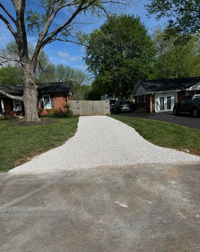 Gravel Services for DIRT PLUS LLC in Bowling Green, KY