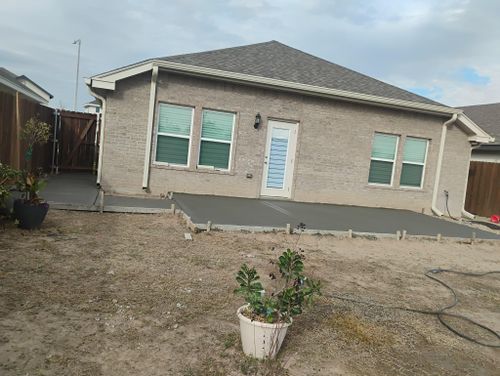 Landscaping for Superior Painting and Metal Solutions in Edinburg, TX