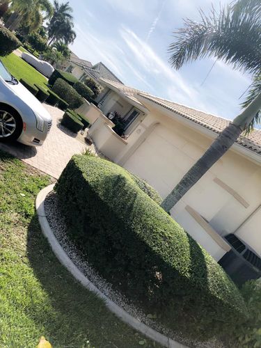 Lawn Maintenance for Rize N’ Grind  in Punta Gorda, FL