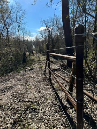  for 5-7 Fencing & Construction in Madisonville, TX