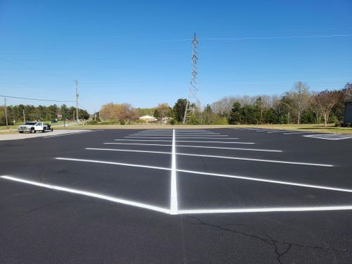 Asphalt Sealcoating for Johnson's Sealcoating & Painting in Inman, SC