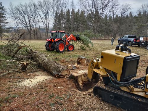 Commercial snow plowing services for TH Property Service, LLC in Manlius, NY