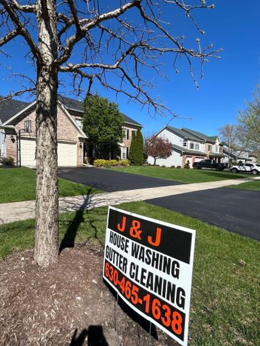 Home Softwash for J&J Power Washing and Gutter Cleaning in Sycamore, IL