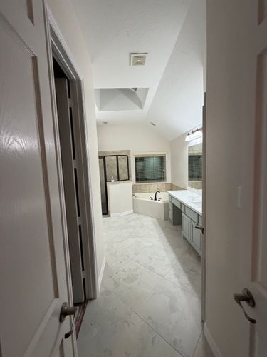 Bathroom Remodeling for MOCO Paint and Remodeling in Spring, TX