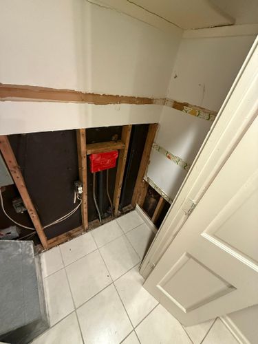 Painting and Drywall for LEE’S Handyman Services and More in Sanford, NC