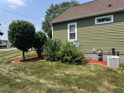  for Daugherty's Tough Lawn Care in Essexville, MI