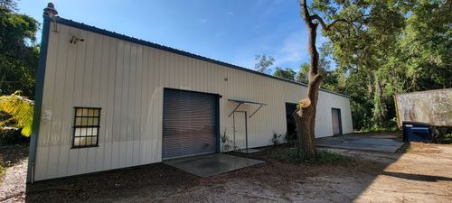 Commercial Pressure Washing for Blue Stream Roof Cleaning & Pressure Washing  in Tampa, FL
